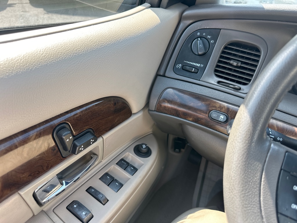 Photo 48 of this MERCURY GRAND MARQUIS