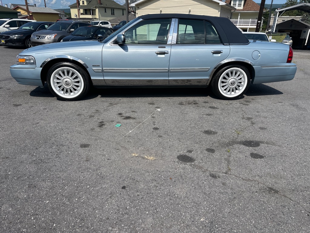 Photo 3 of this MERCURY GRAND MARQUIS