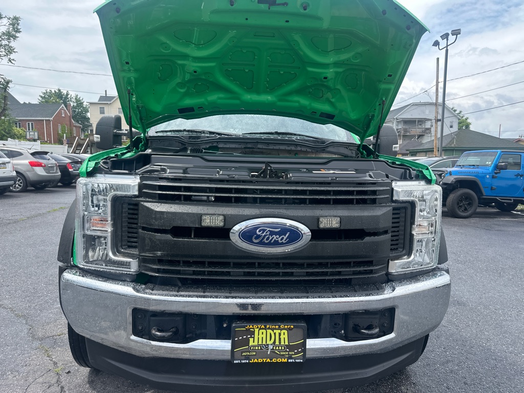 Photo 50 of this FORD F-450 STAKE 4X4