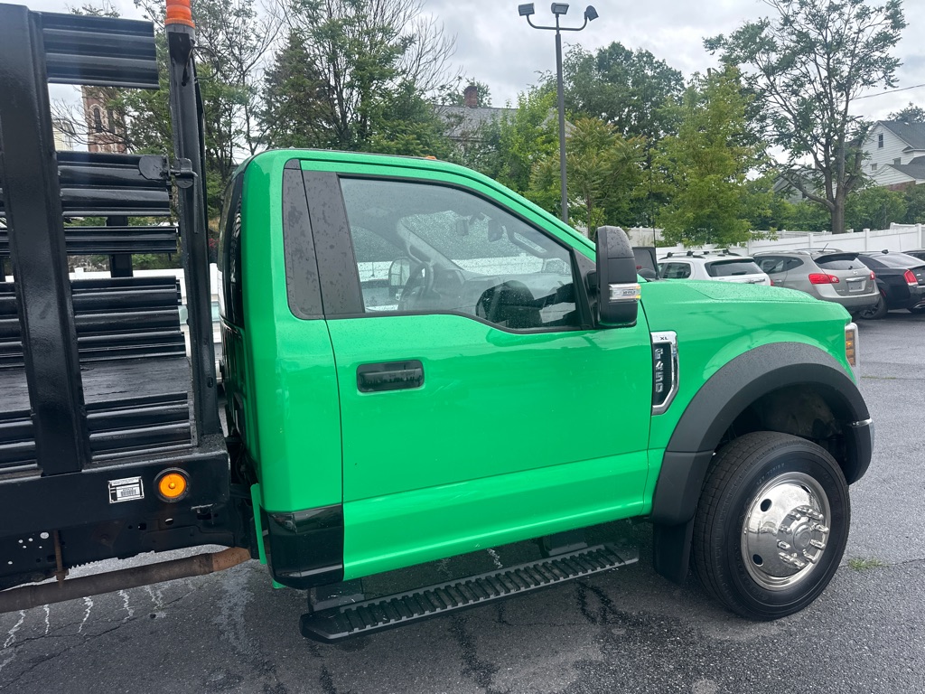 Photo 12 of this FORD F-450 STAKE 4X4