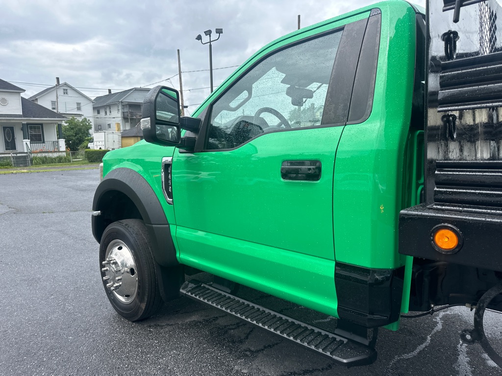 Photo 19 of this FORD F-450 STAKE 4X4