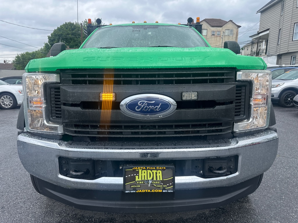 Photo 14 of this FORD F-450 STAKE 4X4