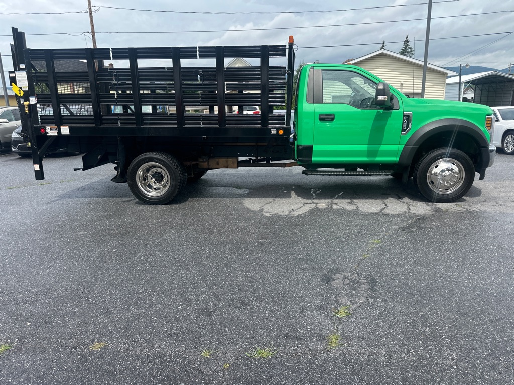 Photo 58 of this FORD F-450 STAKE 4X4