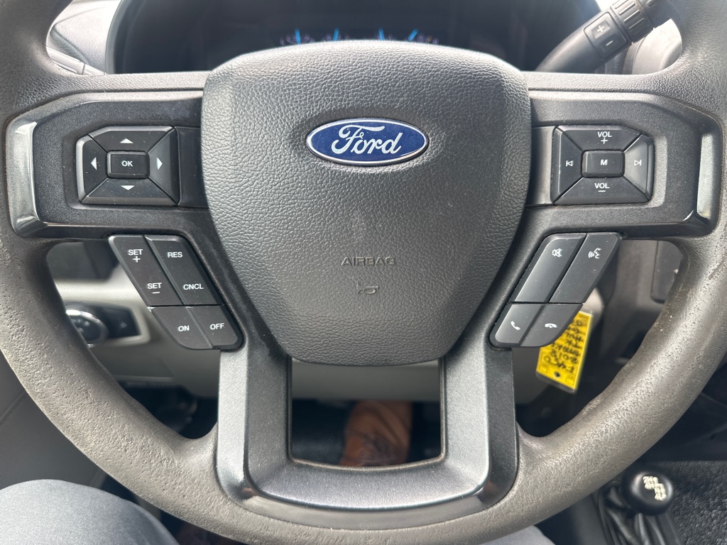 Photo 45 of this FORD F-450 STAKE 4X4
