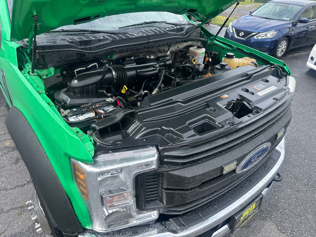 Photo 47 of this FORD F-450 STAKE 4X4