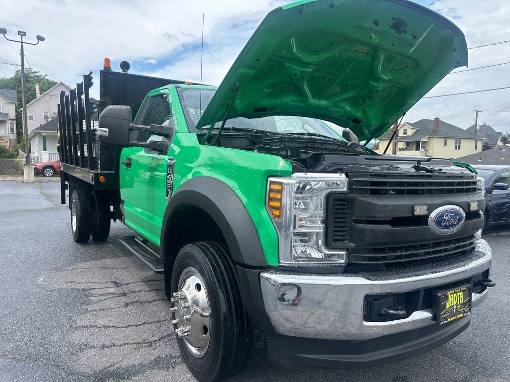 Photo 51 of this FORD F-450 STAKE 4X4