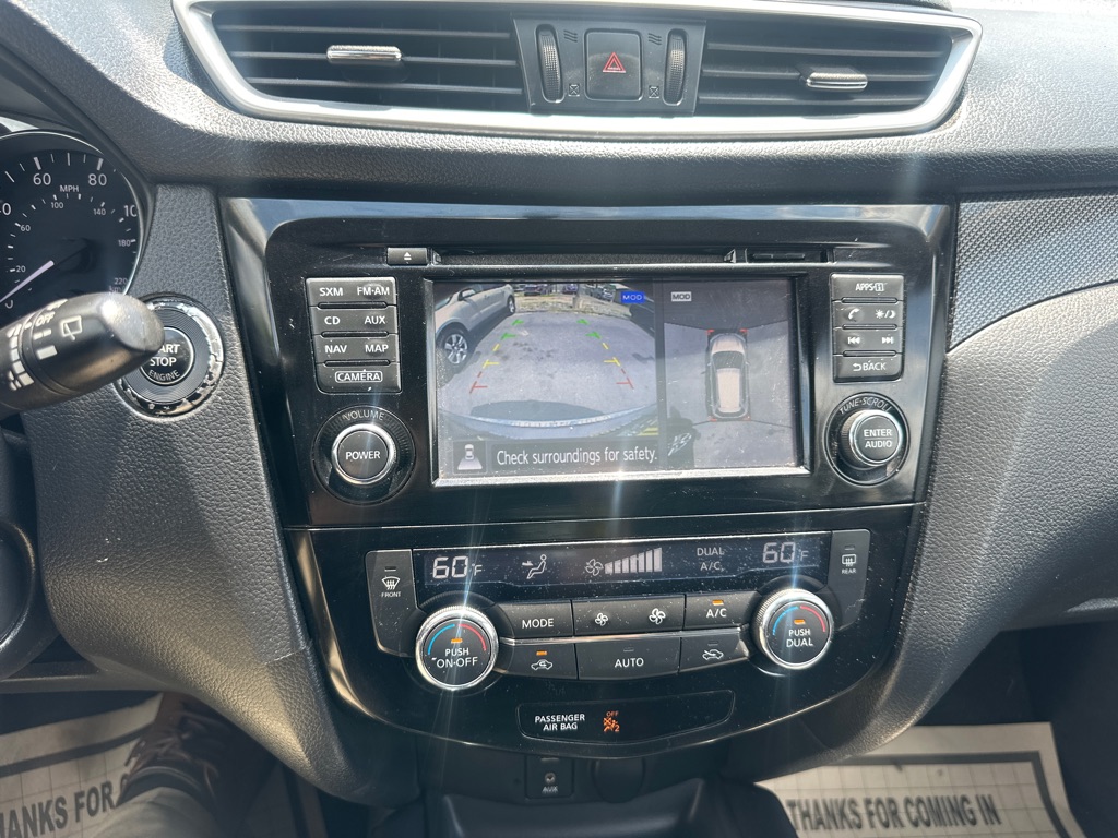 Photo 15 of this NISSAN ROGUE SL