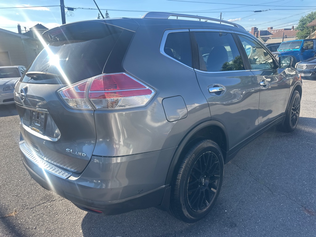 Photo 7 of this NISSAN ROGUE SL