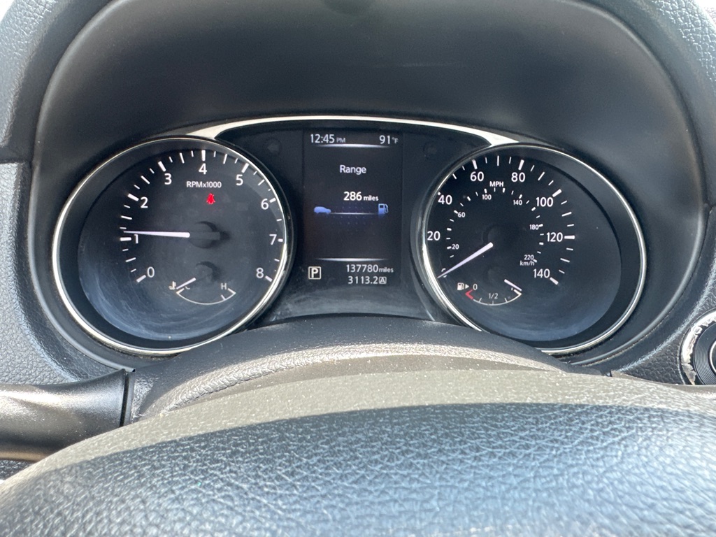 Photo 11 of this NISSAN ROGUE SL