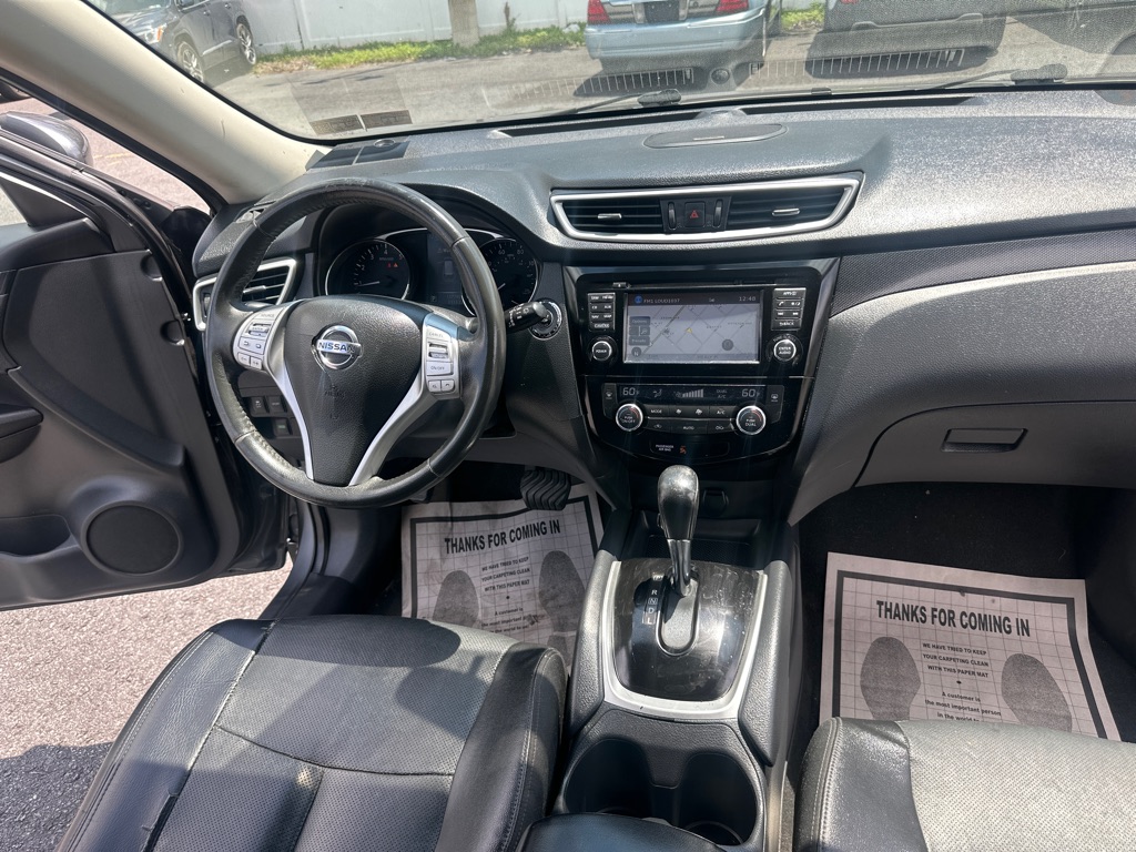Photo 34 of this NISSAN ROGUE SL