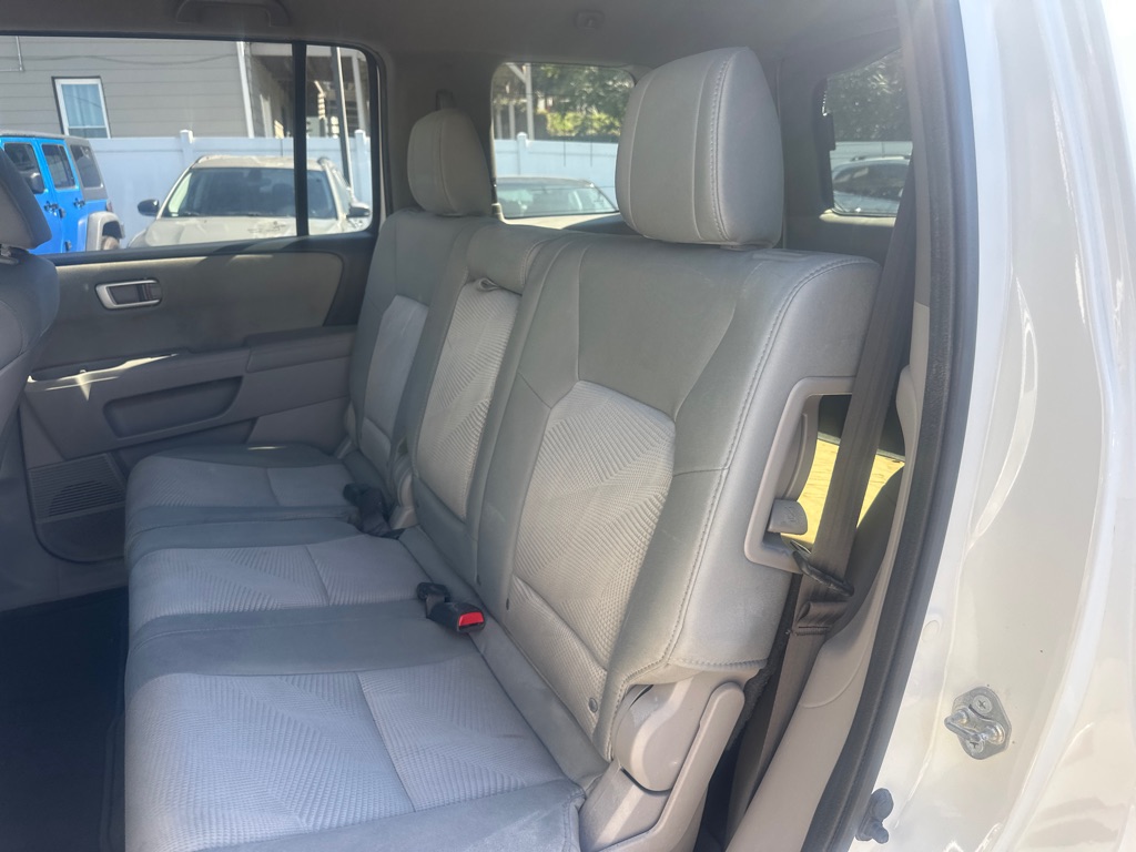 Photo 18 of this HONDA PILOT