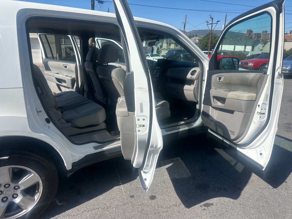 Photo 22 of this HONDA PILOT