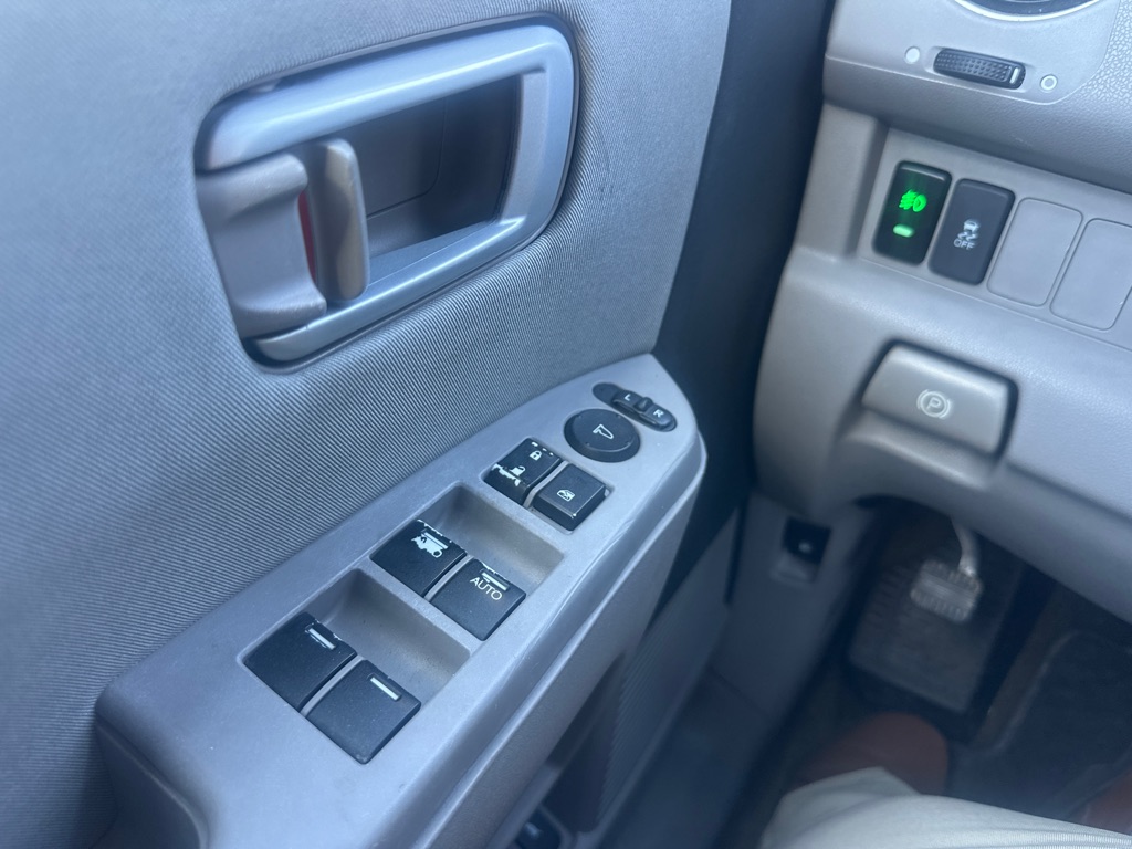 Photo 41 of this HONDA PILOT