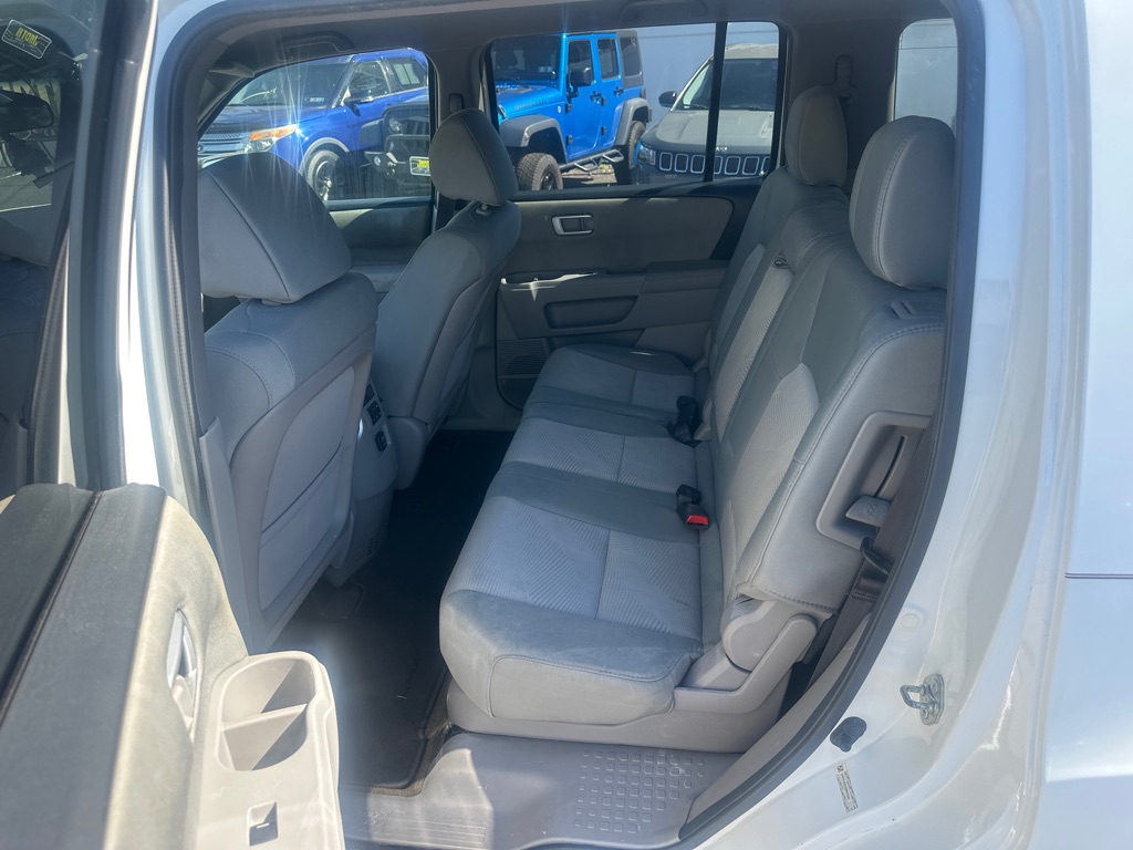 Photo 16 of this HONDA PILOT