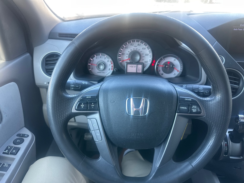Photo 39 of this HONDA PILOT