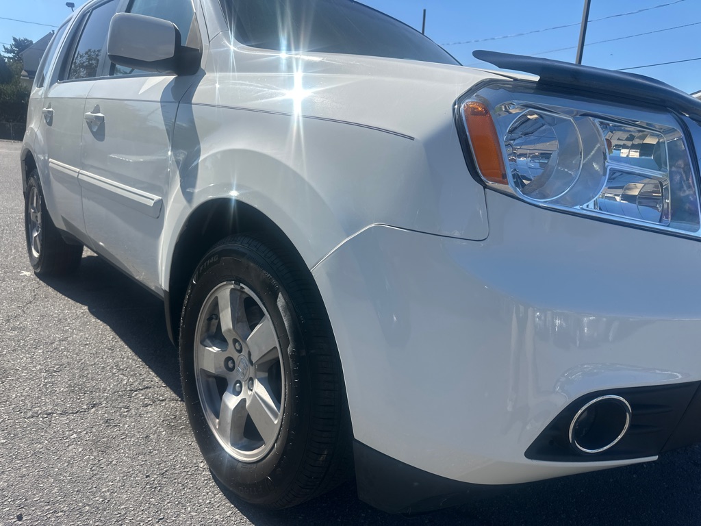 Photo 13 of this HONDA PILOT