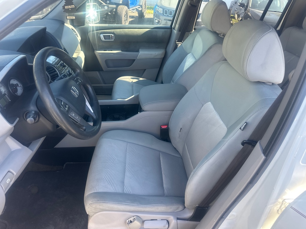 Photo 20 of this HONDA PILOT
