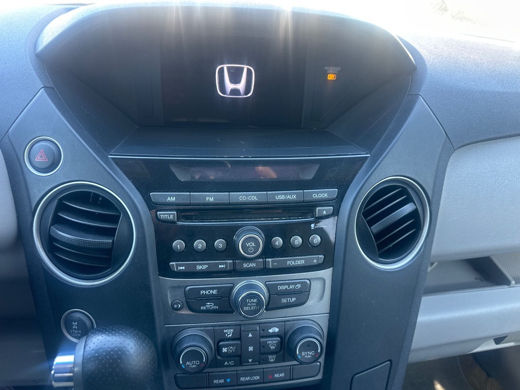 Photo 33 of this HONDA PILOT