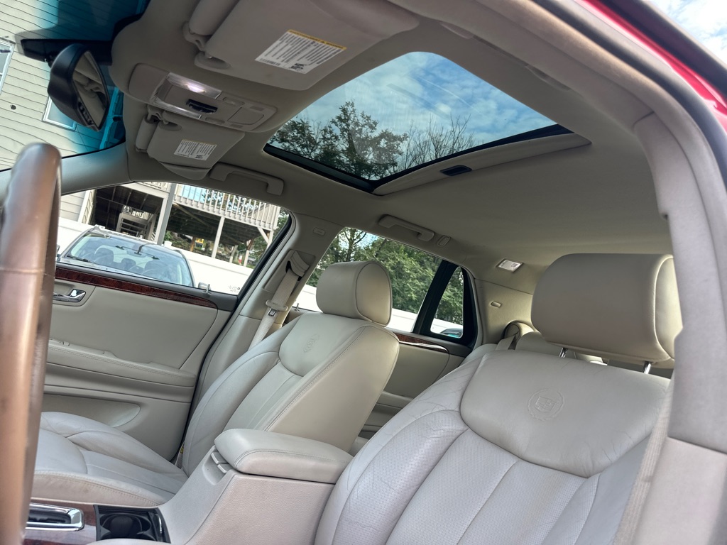 Photo 18 of this CADILLAC DTS