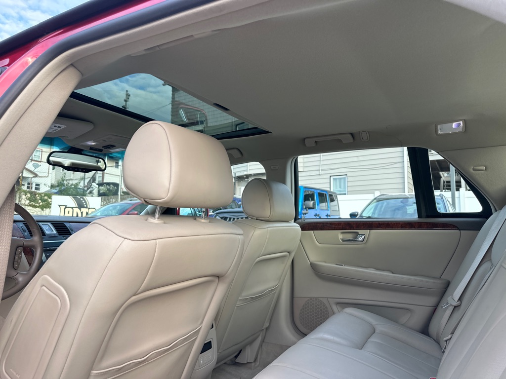 Photo 10 of this CADILLAC DTS