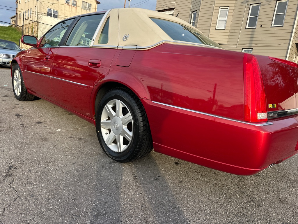Photo 57 of this CADILLAC DTS