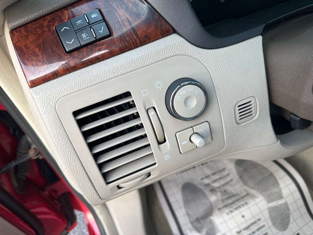 Photo 21 of this CADILLAC DTS