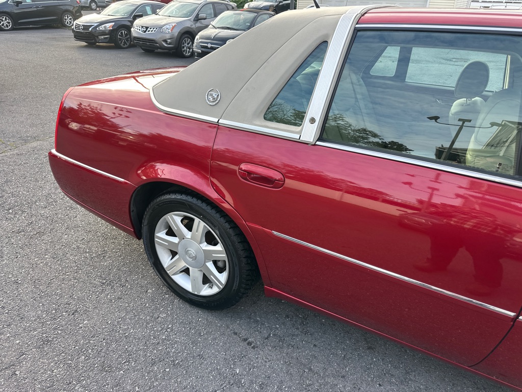 Photo 36 of this CADILLAC DTS
