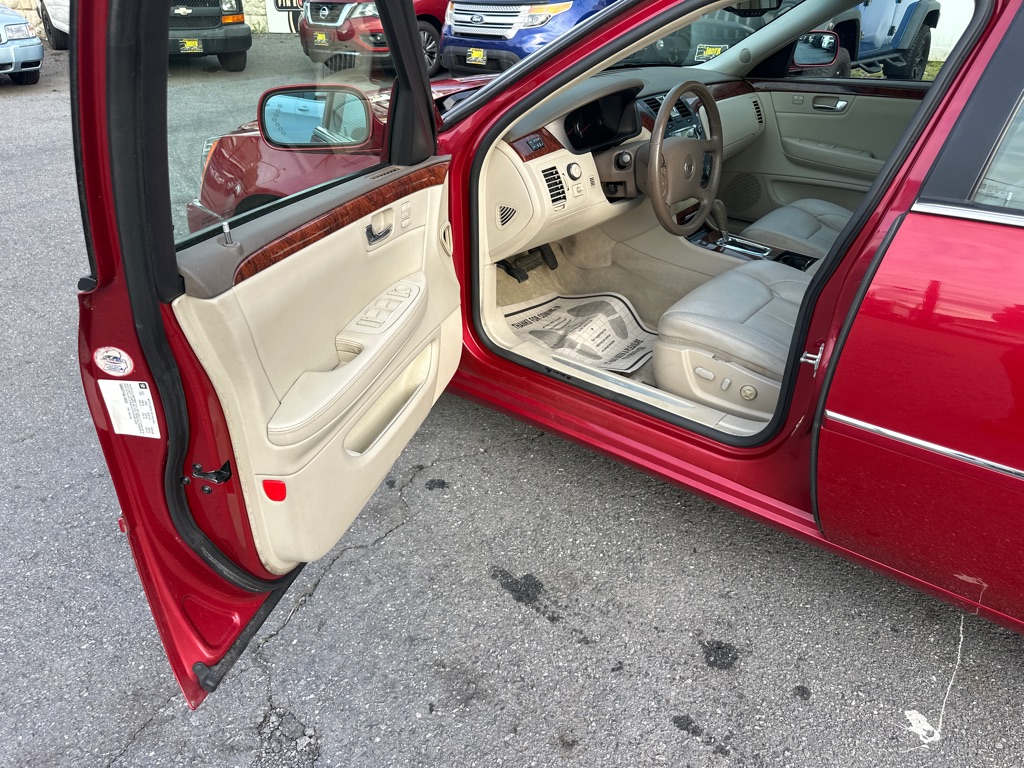 Photo 14 of this CADILLAC DTS