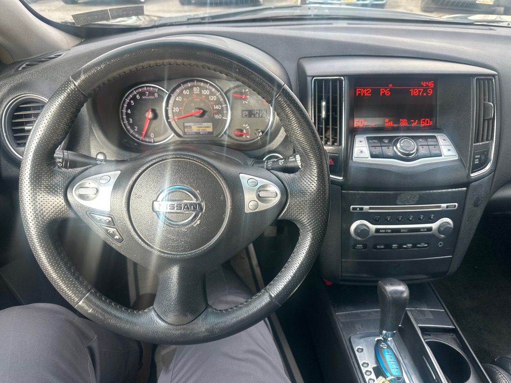 Photo 35 of this NISSAN MAXIMA