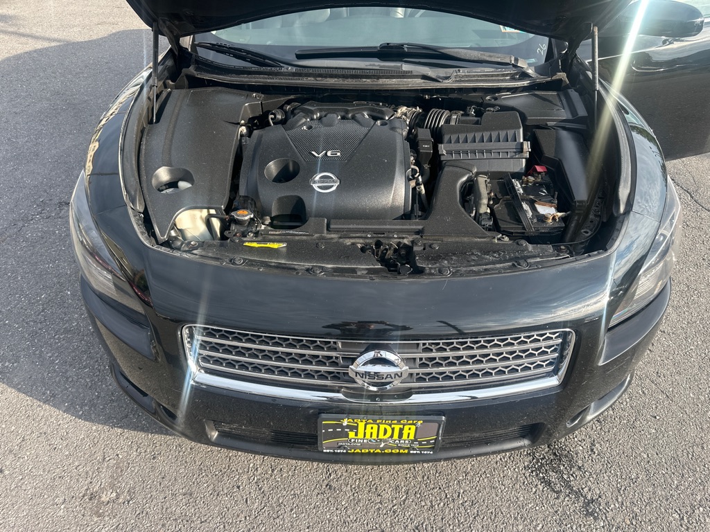 Photo 39 of this NISSAN MAXIMA