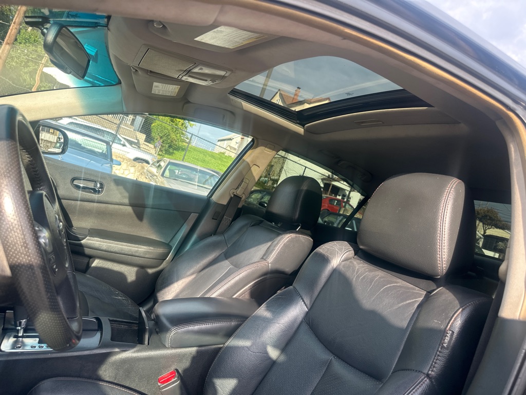 Photo 42 of this NISSAN MAXIMA