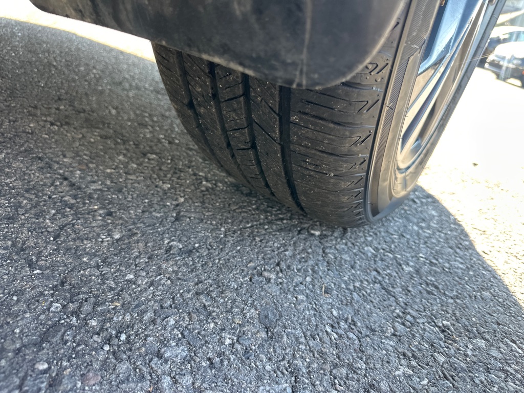 Photo 13 of this NISSAN PATHFINDER PLAT
