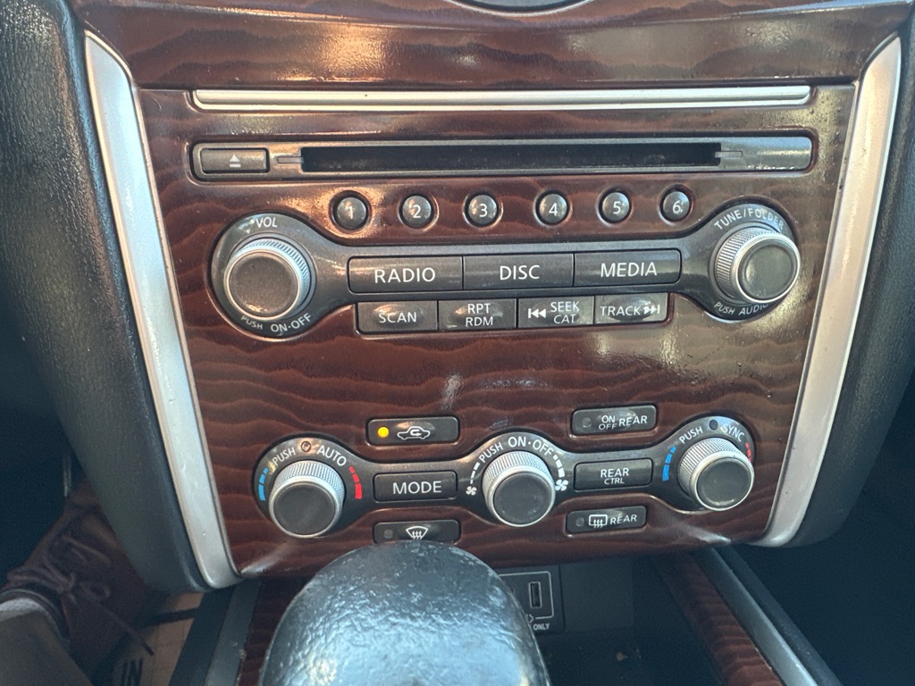 Photo 47 of this NISSAN PATHFINDER PLAT
