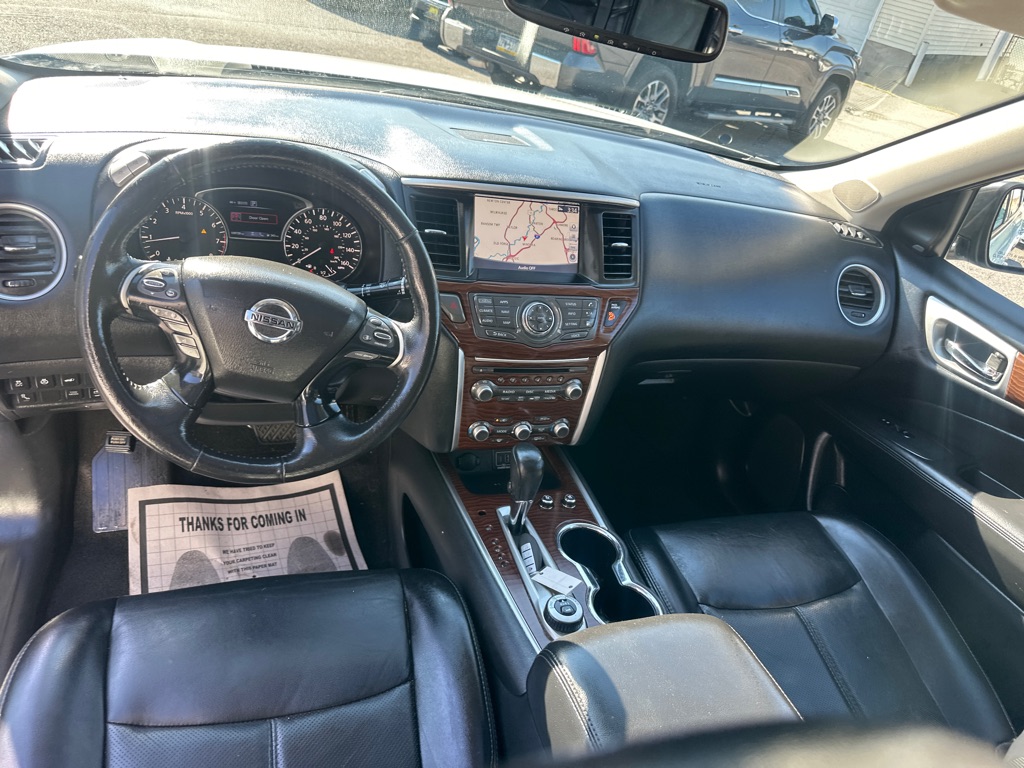 Photo 19 of this NISSAN PATHFINDER PLAT