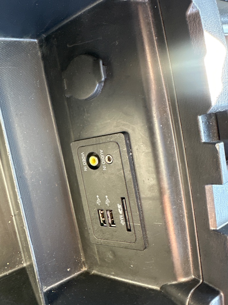 Photo 62 of this NISSAN PATHFINDER PLAT