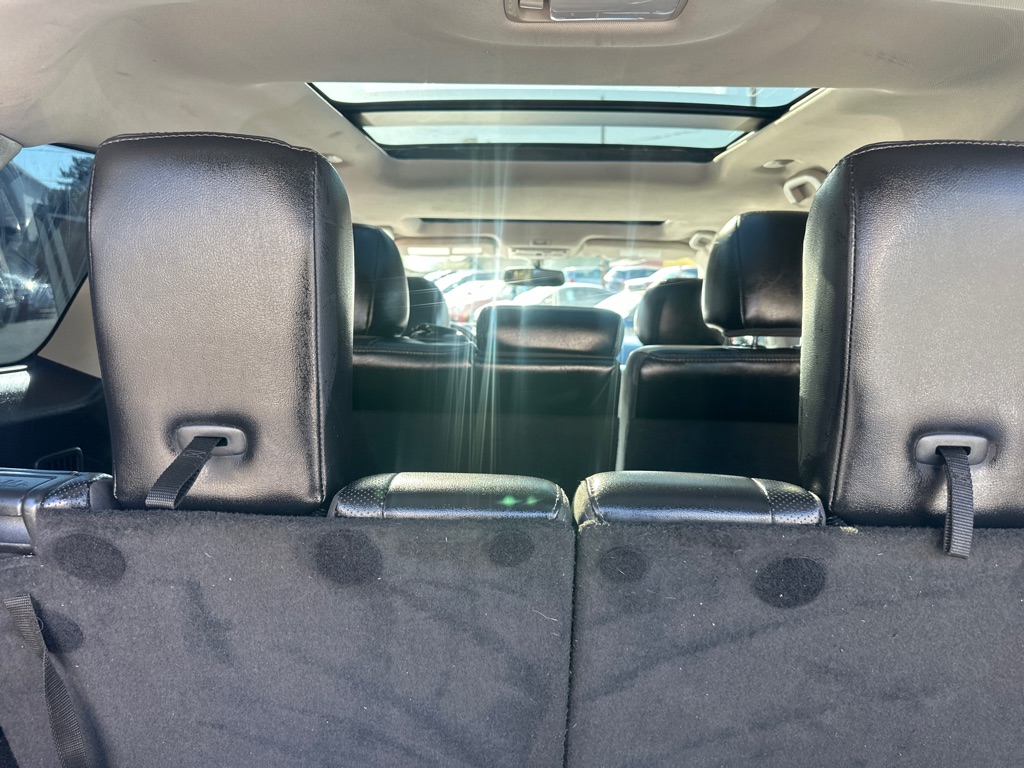 Photo 38 of this NISSAN PATHFINDER PLAT
