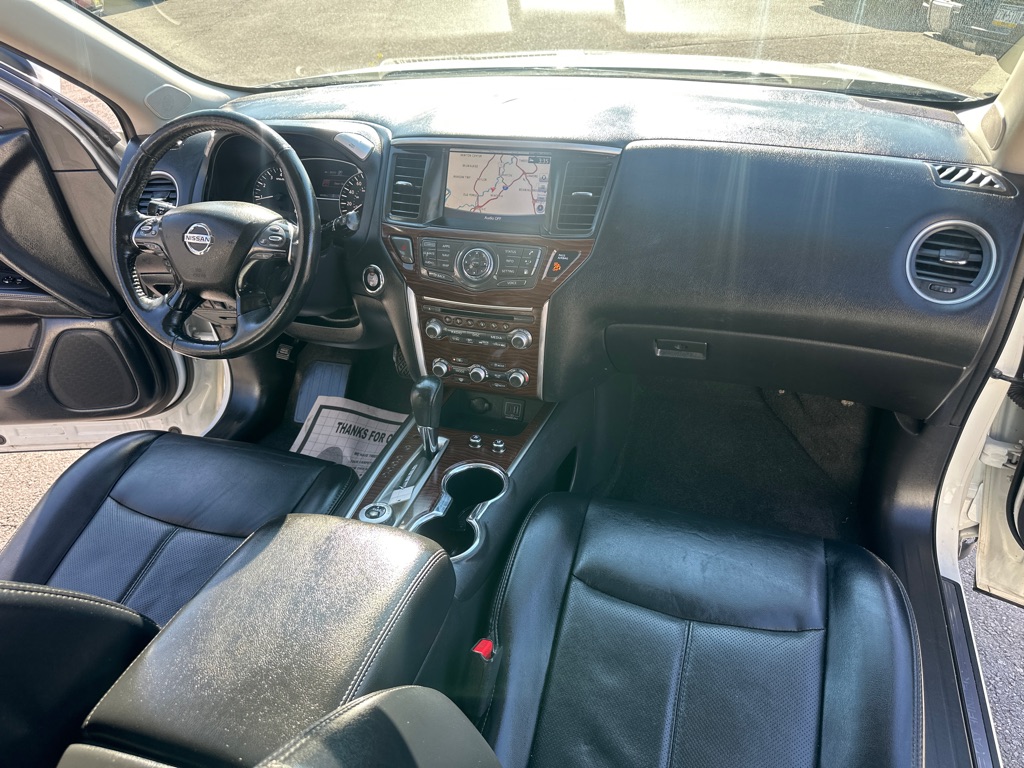Photo 33 of this NISSAN PATHFINDER PLAT