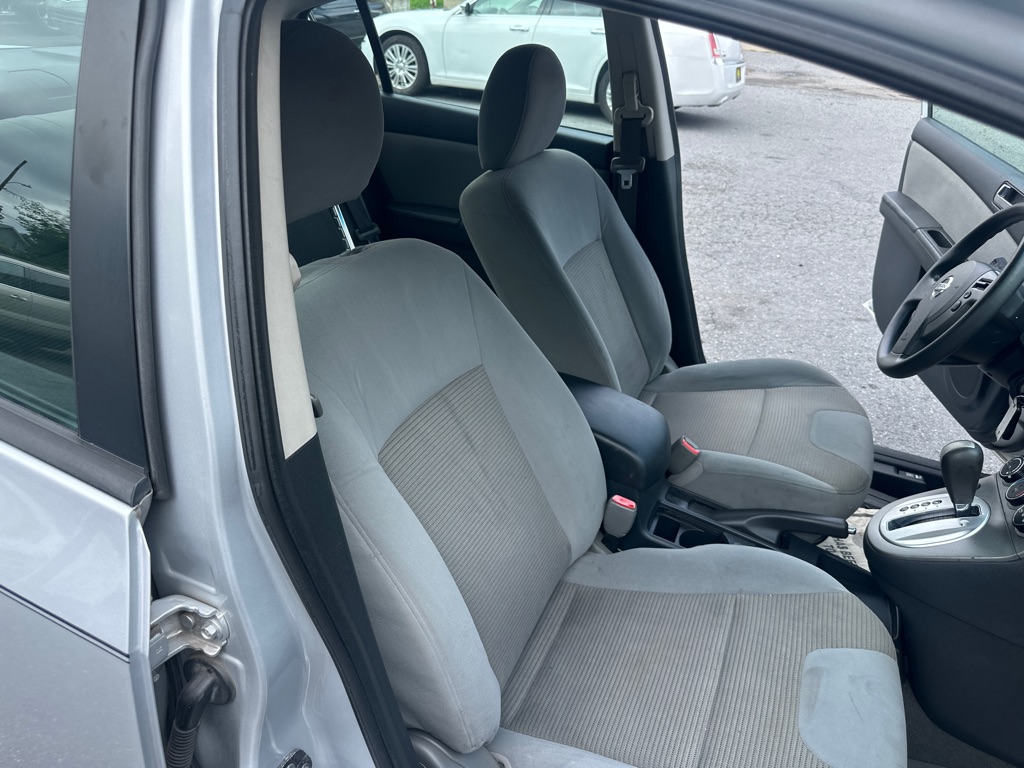 Photo 26 of this NISSAN SENTRA