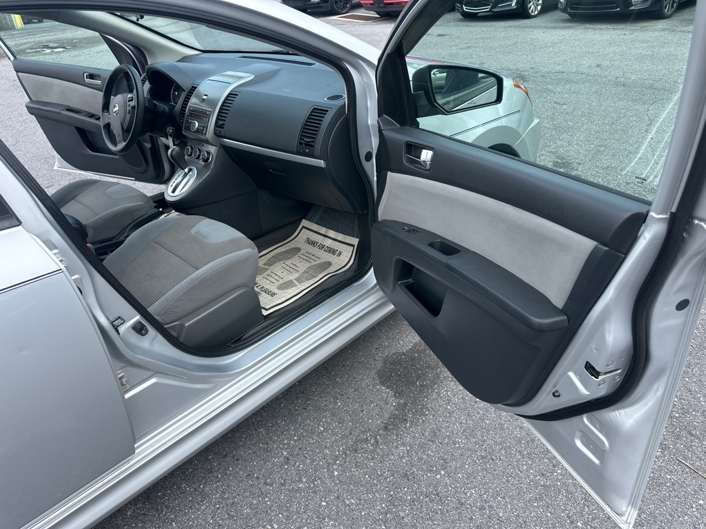 Photo 25 of this NISSAN SENTRA