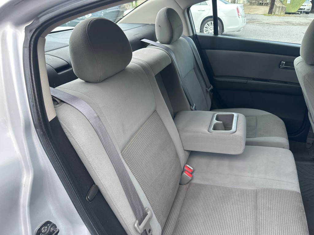 Photo 24 of this NISSAN SENTRA