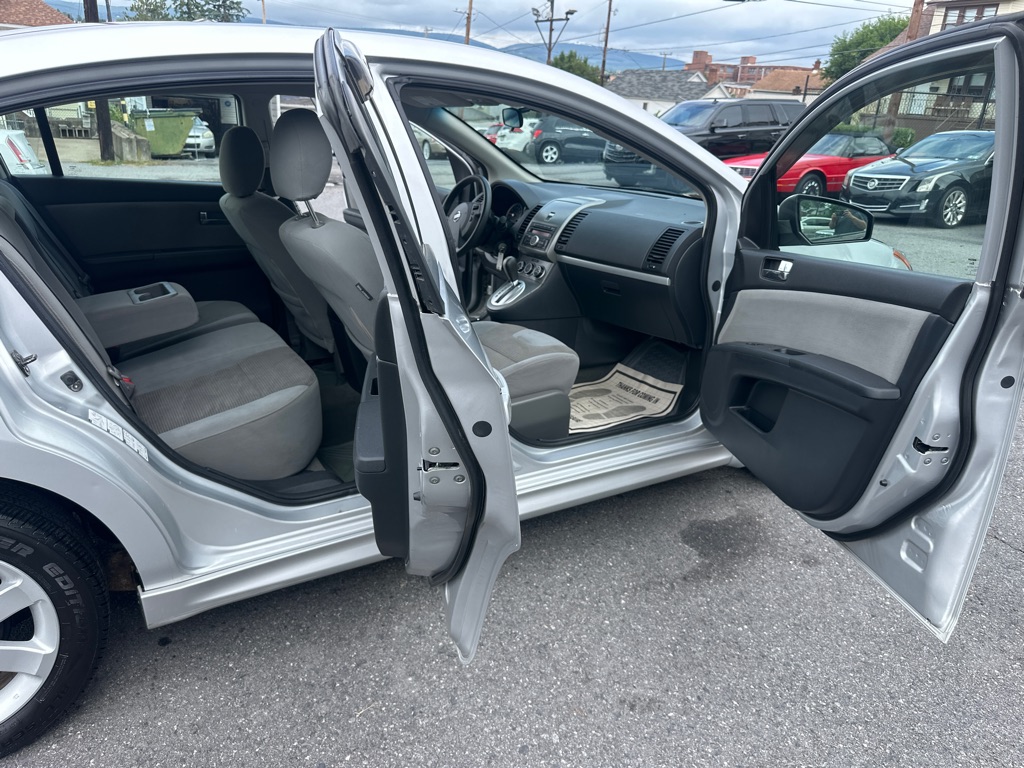 Photo 22 of this NISSAN SENTRA