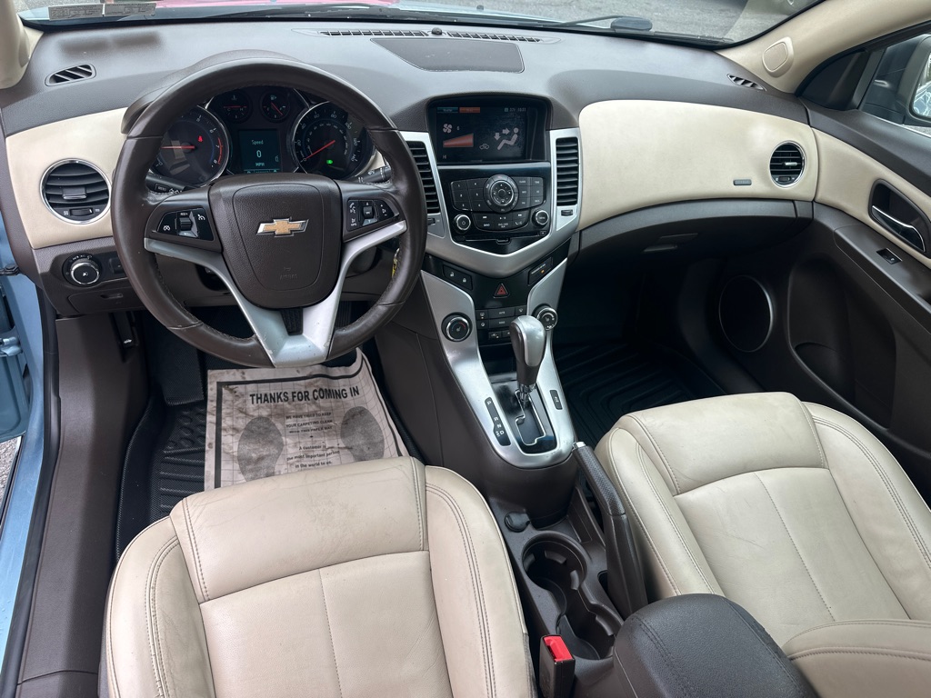 Photo 17 of this CHEVROLET CRUZE LTZ