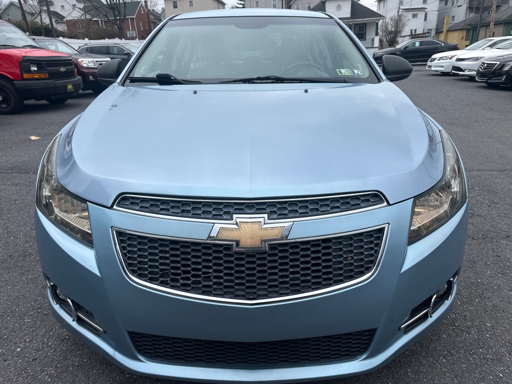 Photo 9 of this CHEVROLET CRUZE LTZ