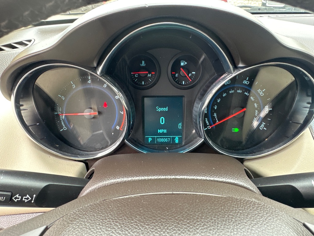 Photo 35 of this CHEVROLET CRUZE LTZ