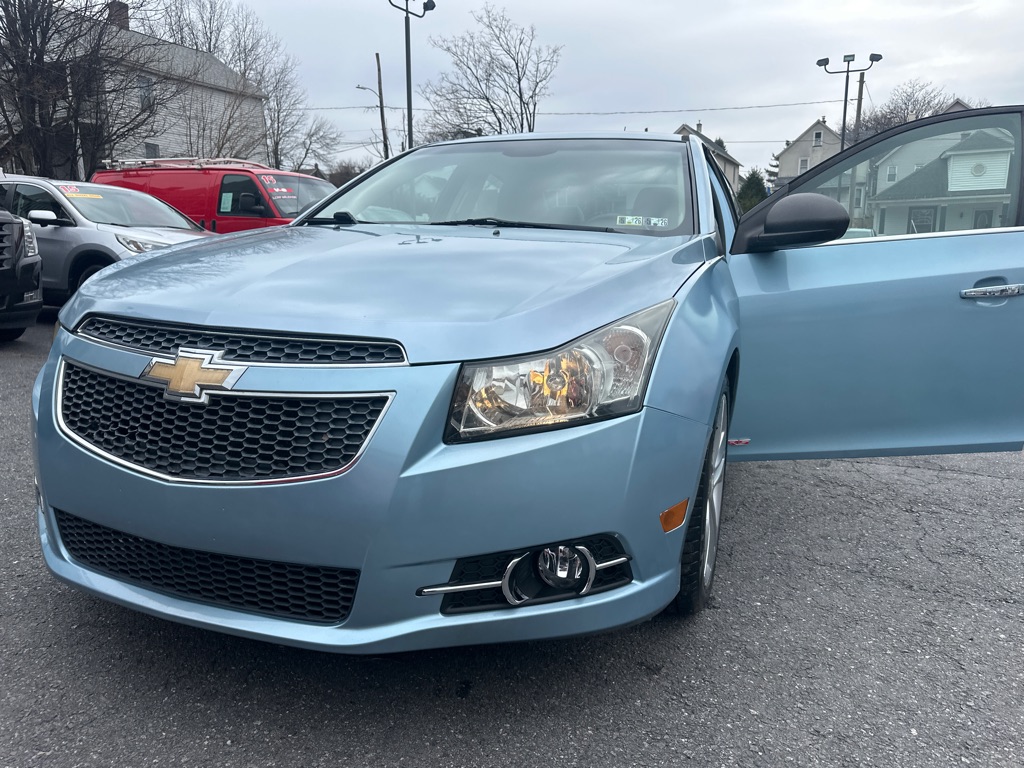 Photo 39 of this CHEVROLET CRUZE LTZ