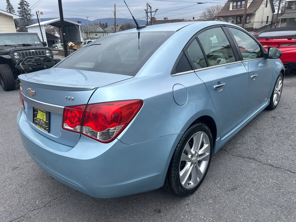 Photo 5 of this CHEVROLET CRUZE LTZ