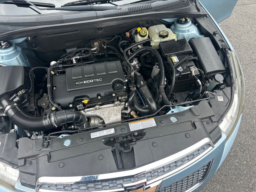 Photo 37 of this CHEVROLET CRUZE LTZ