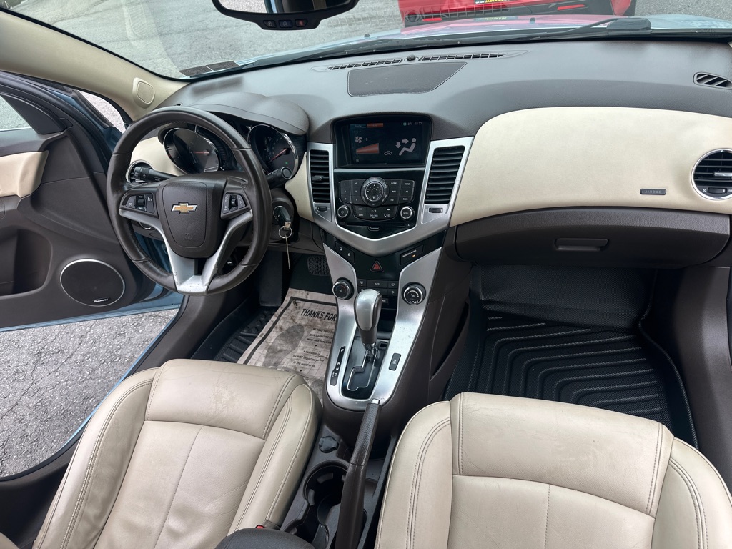 Photo 20 of this CHEVROLET CRUZE LTZ