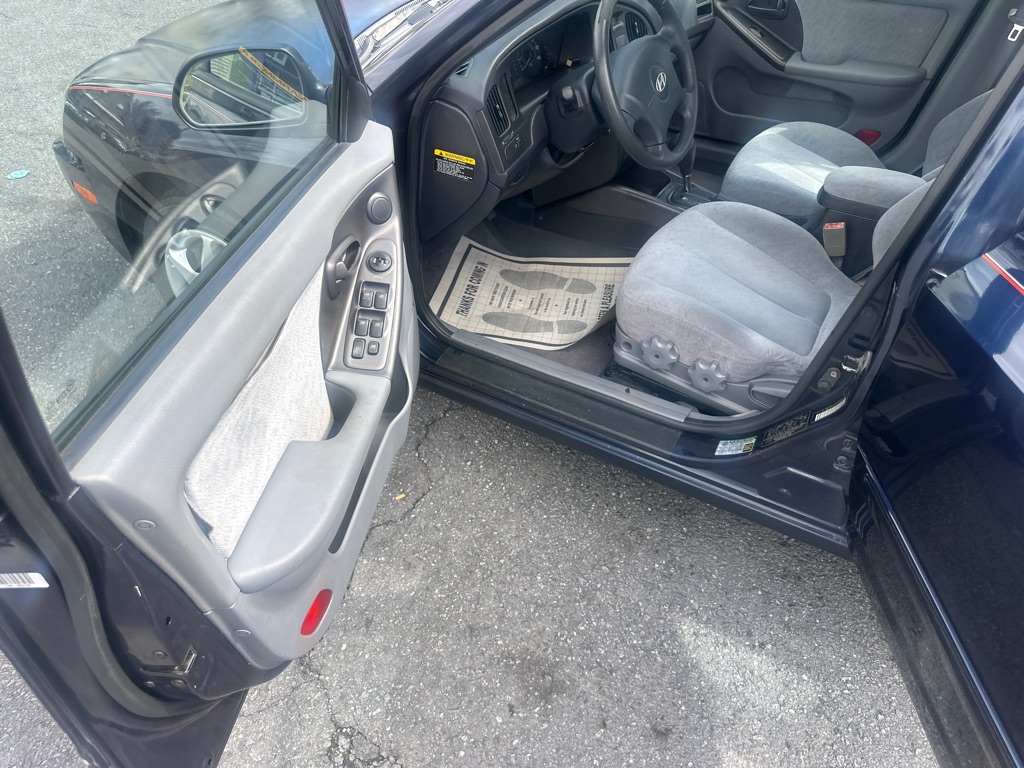 Photo 16 of this HYUNDAI ELANTRA