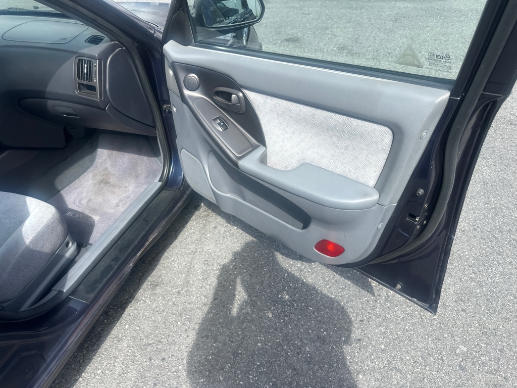 Photo 27 of this HYUNDAI ELANTRA